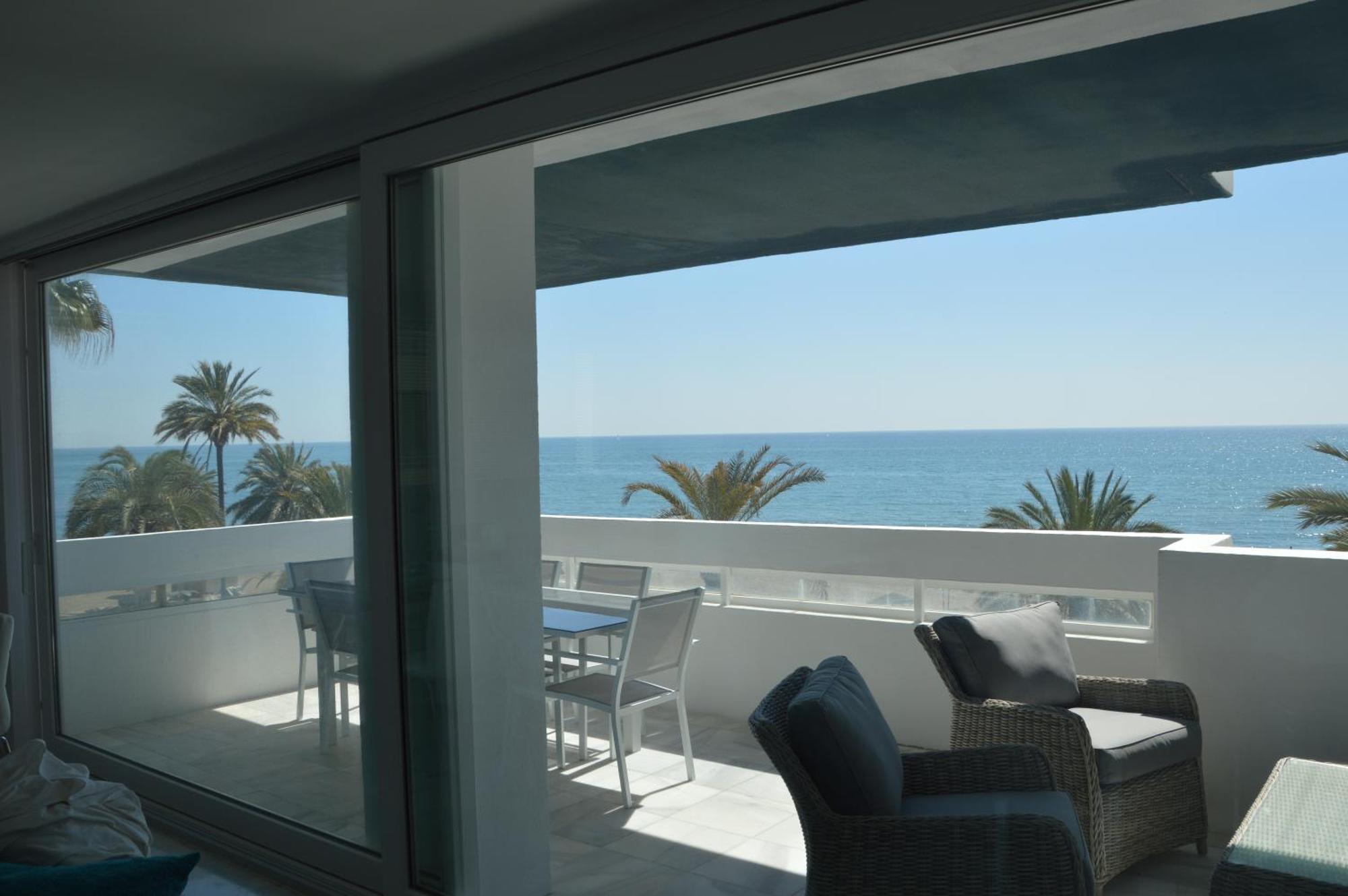 3 Bedroom Frontline Beach, Centre Marbella