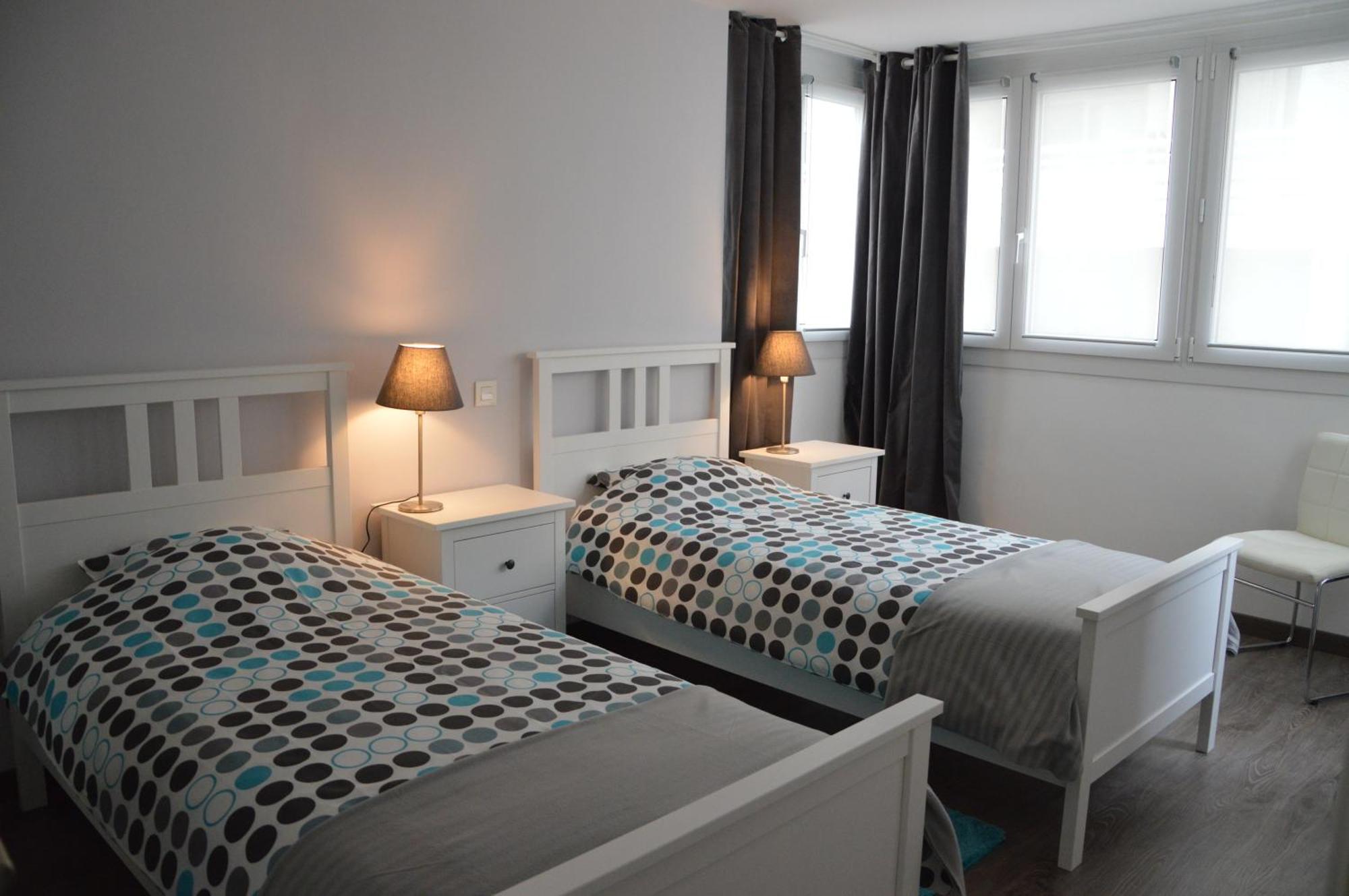 Apartment 3 Bedroom Frontline Beach, Centre