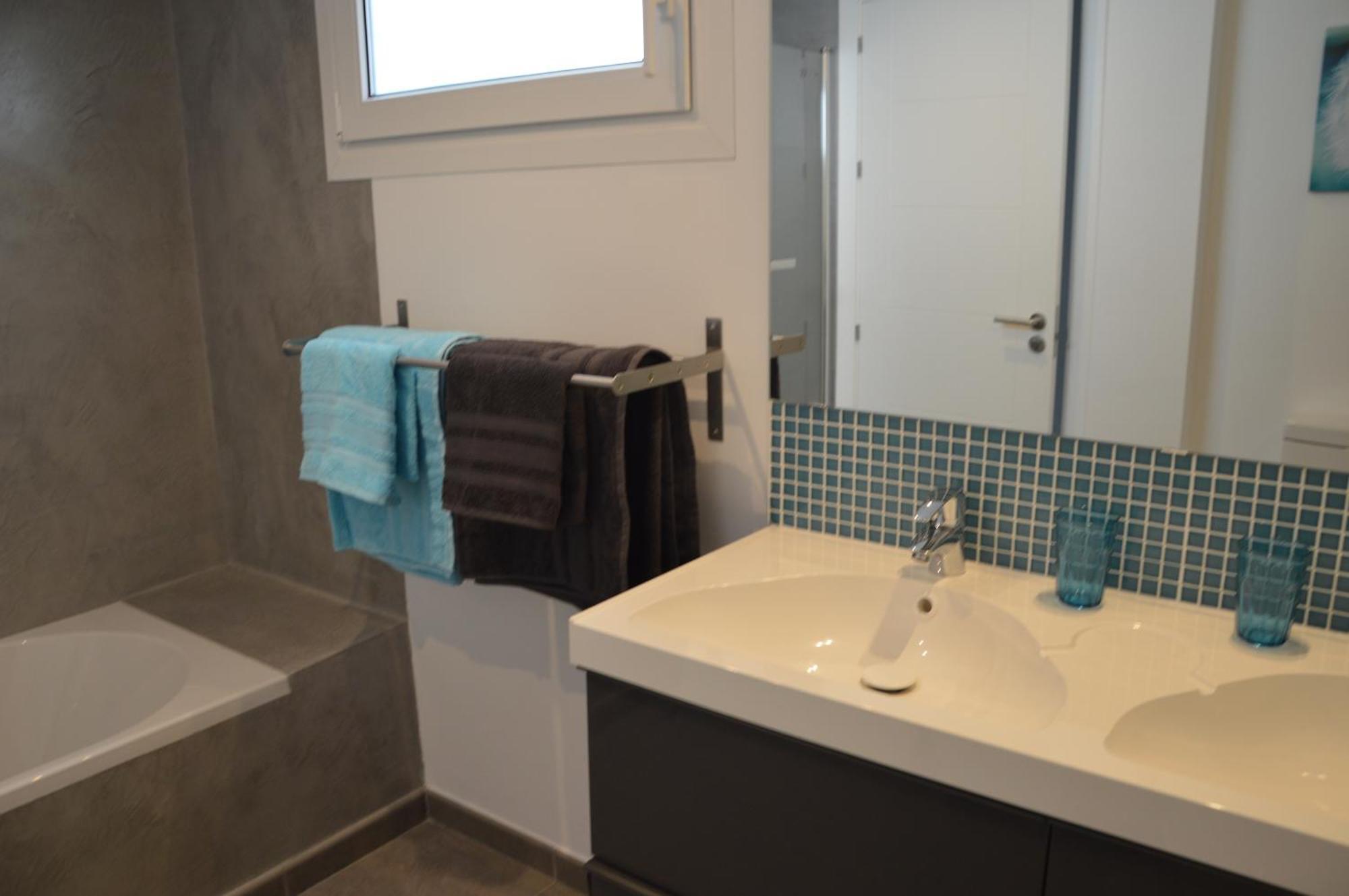 Apartemen 3 Bedroom Frontline Beach, Centre